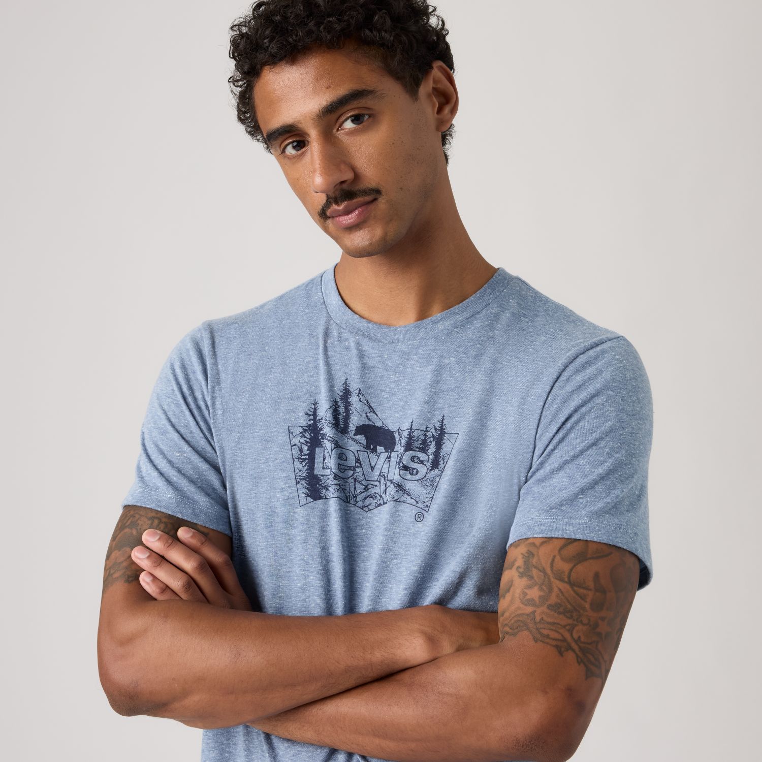 POLO HOMBRE GRAPHIC CREWNECK TEE AZUL LEVIS 22491-2151 - 3