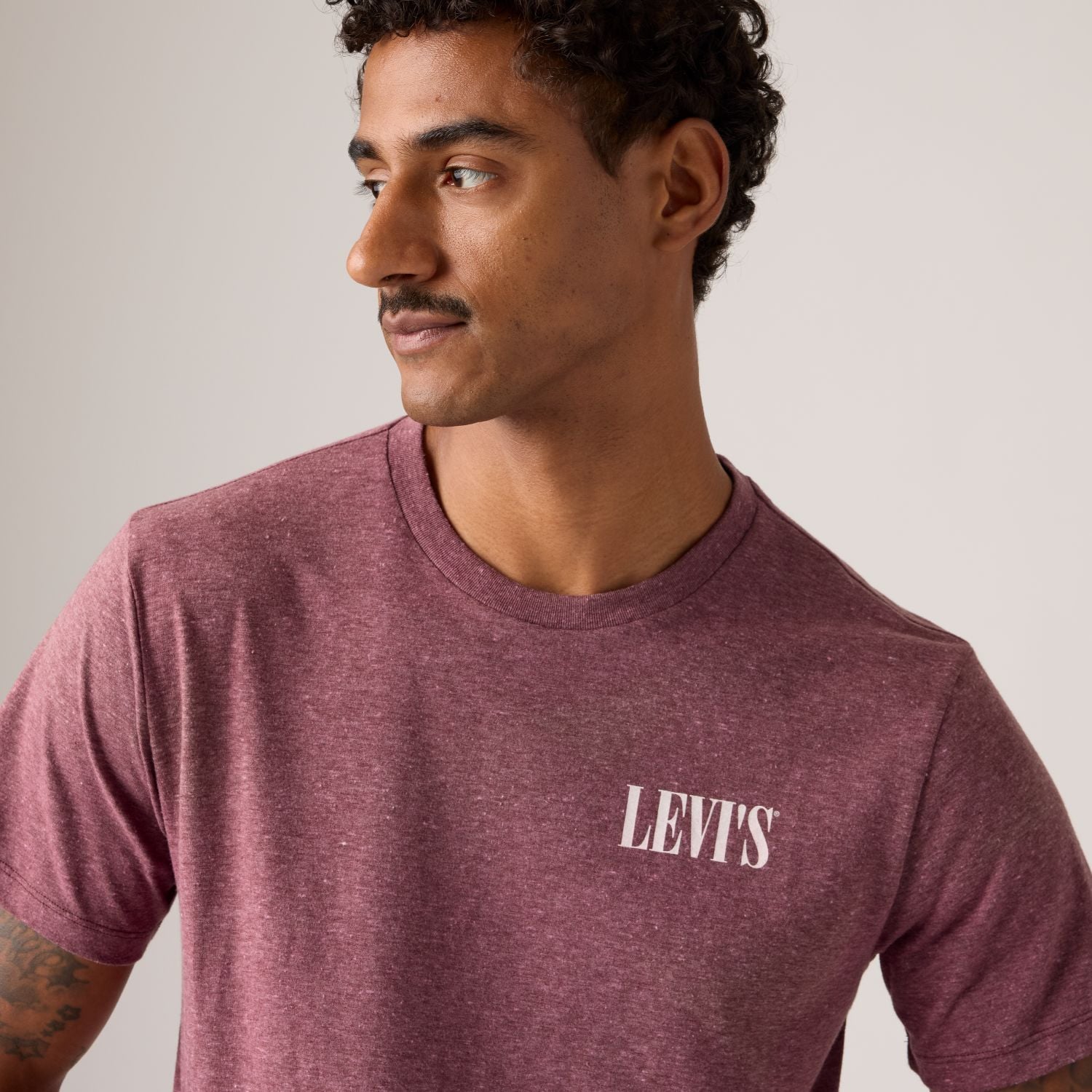 POLO HOMBRE GRAPHIC CREWNECK TEE BURDEO LEVIS 22491-2161 - 4