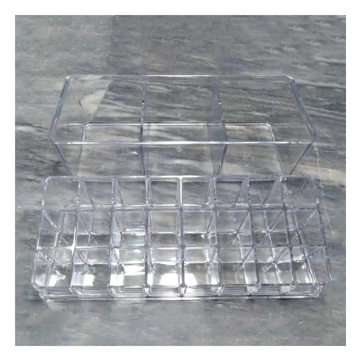 CAJA ACRILICA 24 DIVISIONES PARA LABIAL CON 3 ESPACIOS Y+PAPEL REGALO - 3