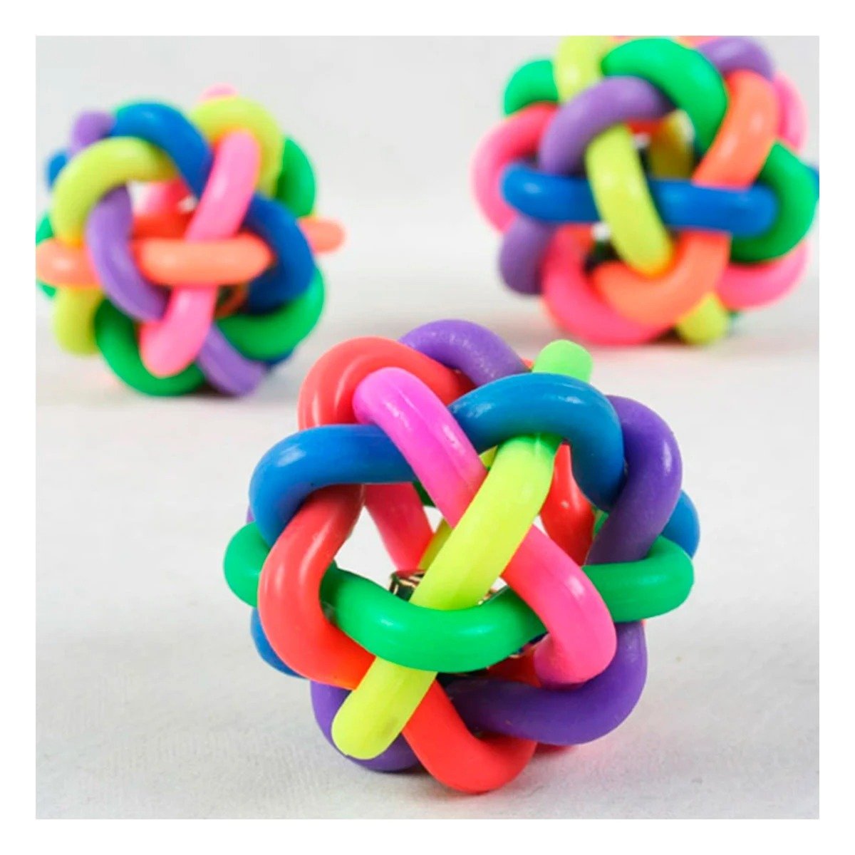 PELOTA TEJIDA CON CASCABEL PET 6CM MULTICOLOR RESISTENTE - 2