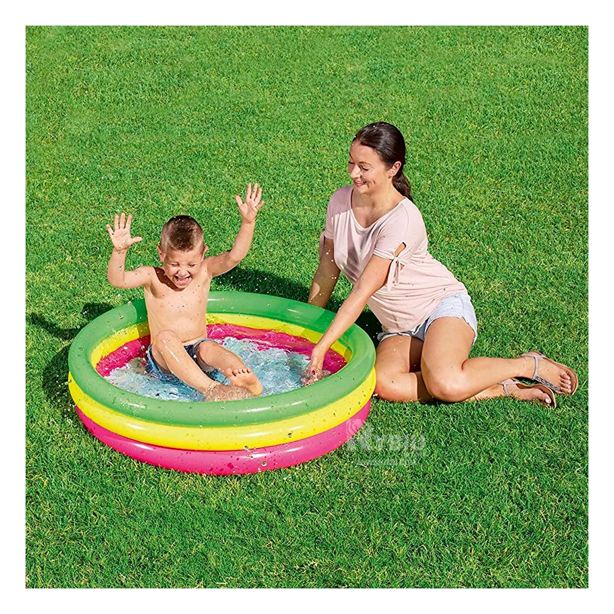 PILETA CON ESPACIO AMPLIO Y ELEGANTE Y+BANDERITAS ADHESIVAS - 4