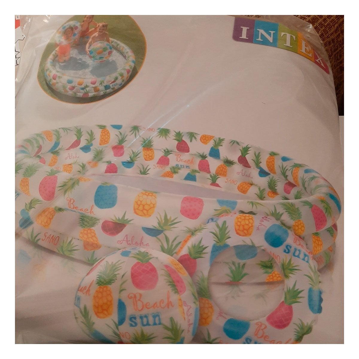 PILETA INFLABLE CON DISENO TROPICAL PARA HOGAR EN DIAS CALIDOS Y+POST IT - 2