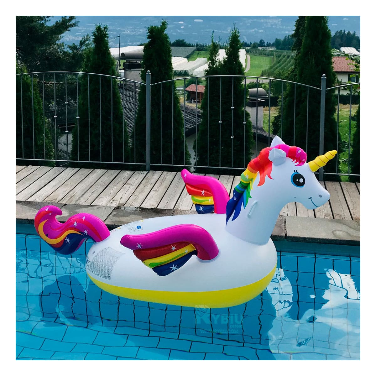 FLOTANTE INFLABLE DE UNICORNIO Y+REGALO LIGAS PARA PEINAR - 1