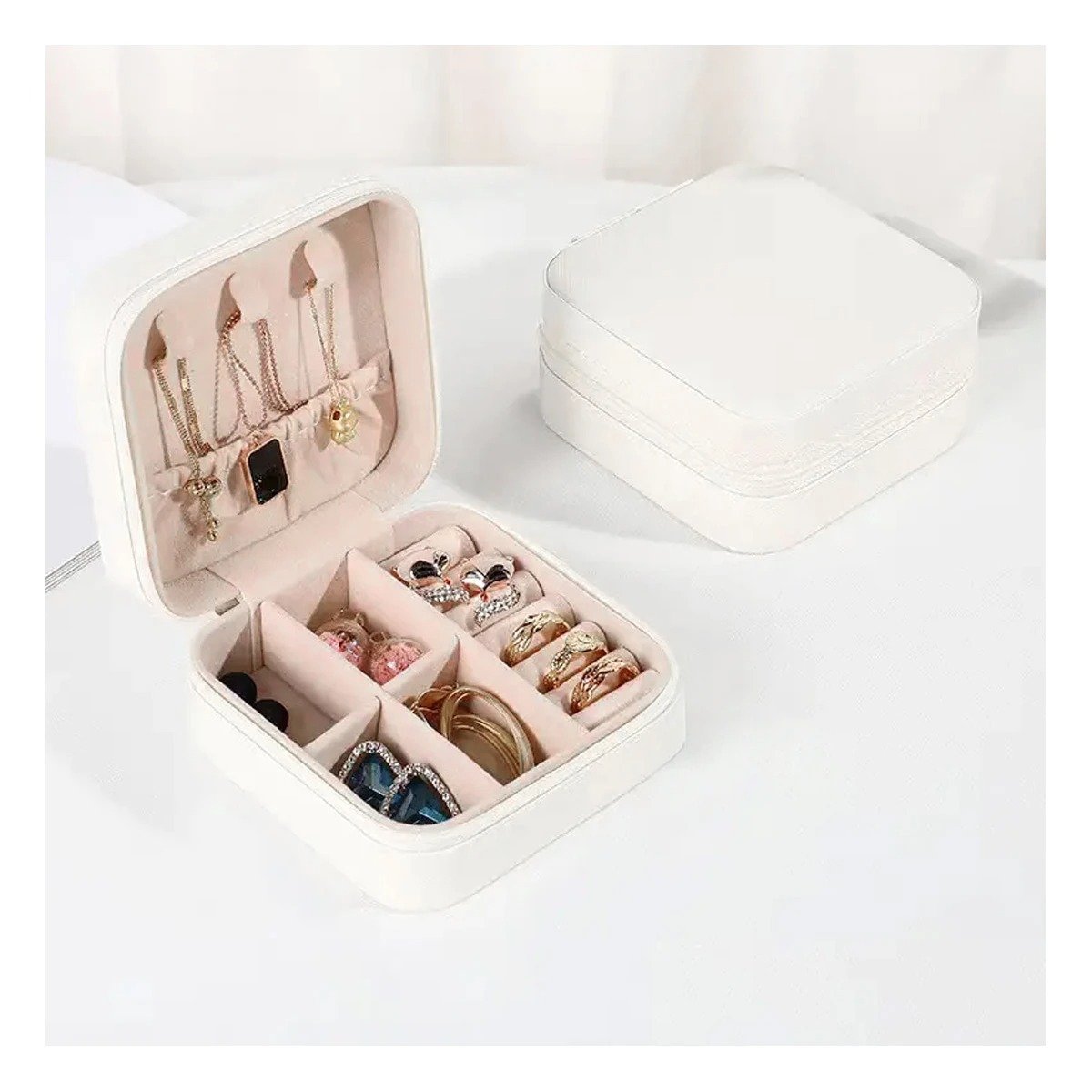 PACK4 MINI JOYEROS PORTATILES BLANCO CON ESPACIOS PARA RELOJES Y ANILLOS - 3