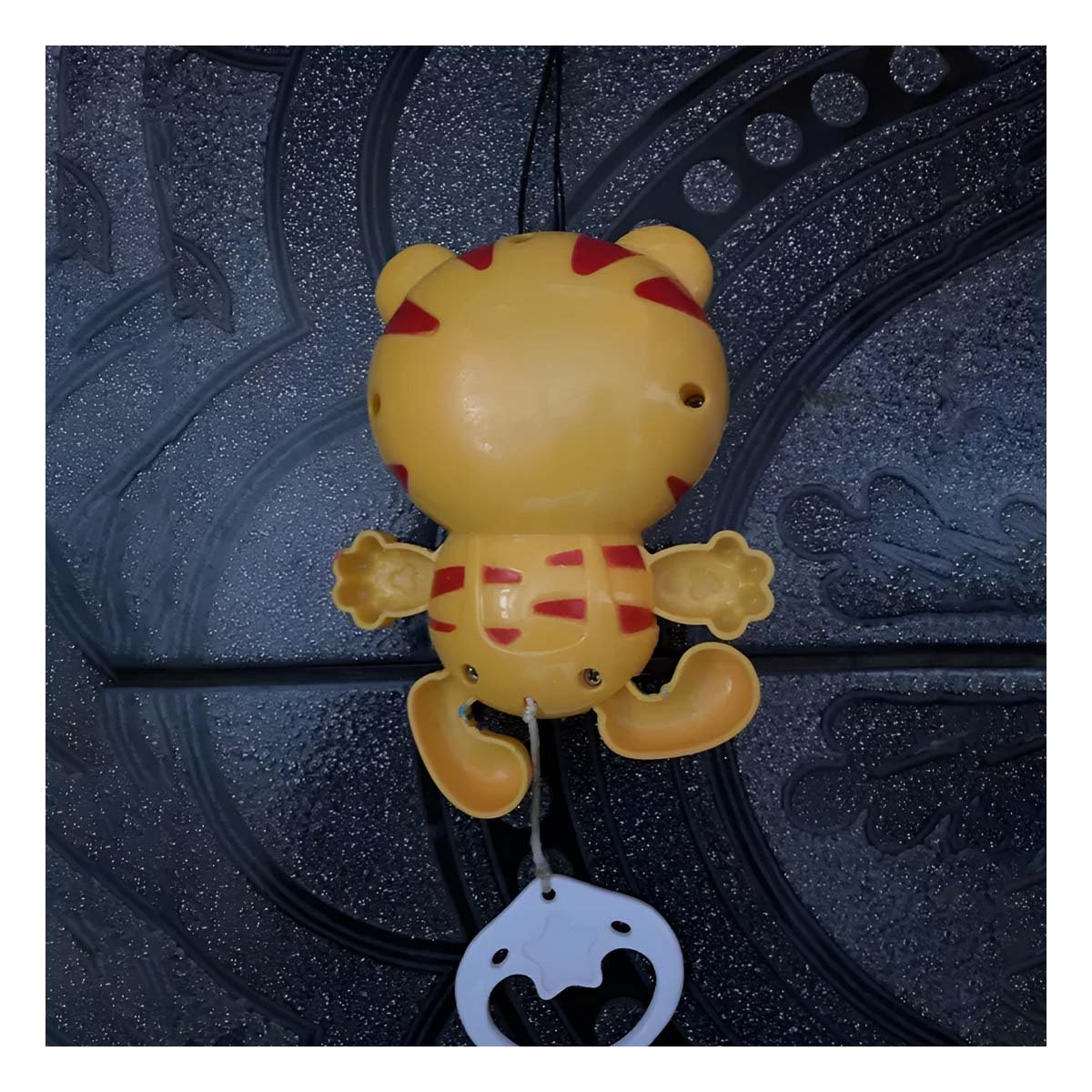 PACK4 ACCESORIO DECORATIVO MUSICAL TIGRE AMARILLO A CUERDA PARA DESCANSO Y+REGALO STICKER - 5
