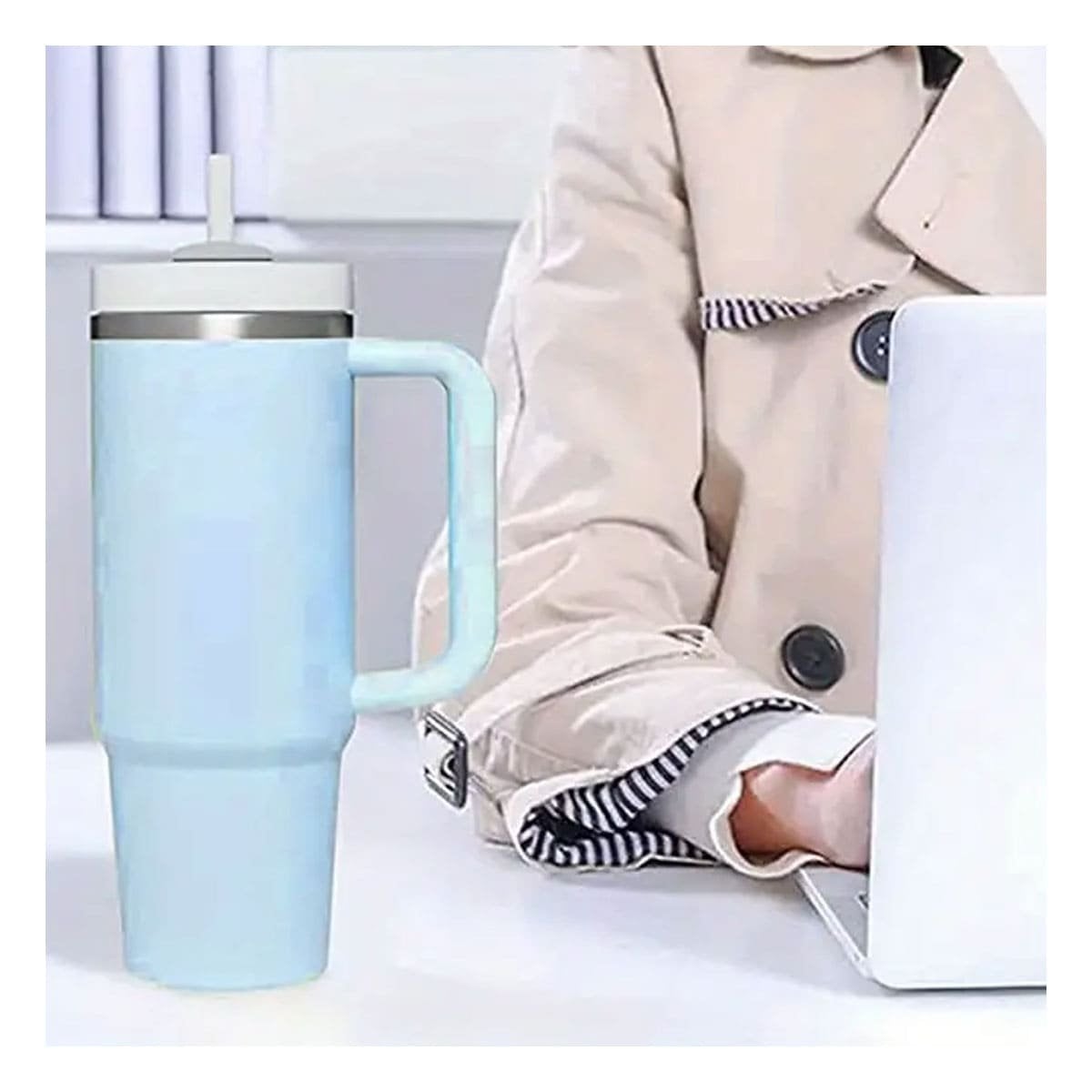 BOTELLA EN COLOR CELESTE CON SORBETE Y ASA ERGONOMICA 1200ML DE ABS Y ACERO Y+PAPEL REGALO - 3