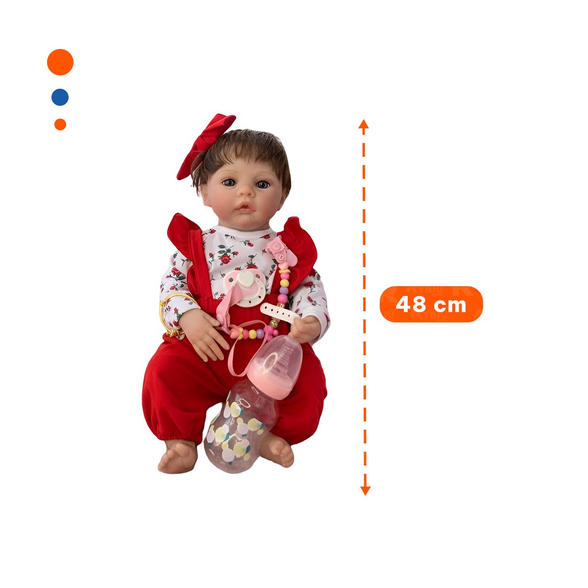 MUÑECA REALISTA CON POLO FLORES Y LAZO ROJO CON DETALLES REALES EN SU CASA - 4