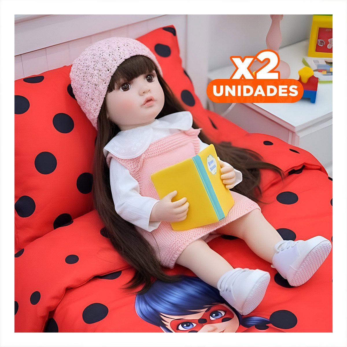 PACK2 FIGURA REAL INTELIGENTE DE COLECCION CON OVEROL Y GORRO ROSADO 55CM Y+REGALO STICKER - 1