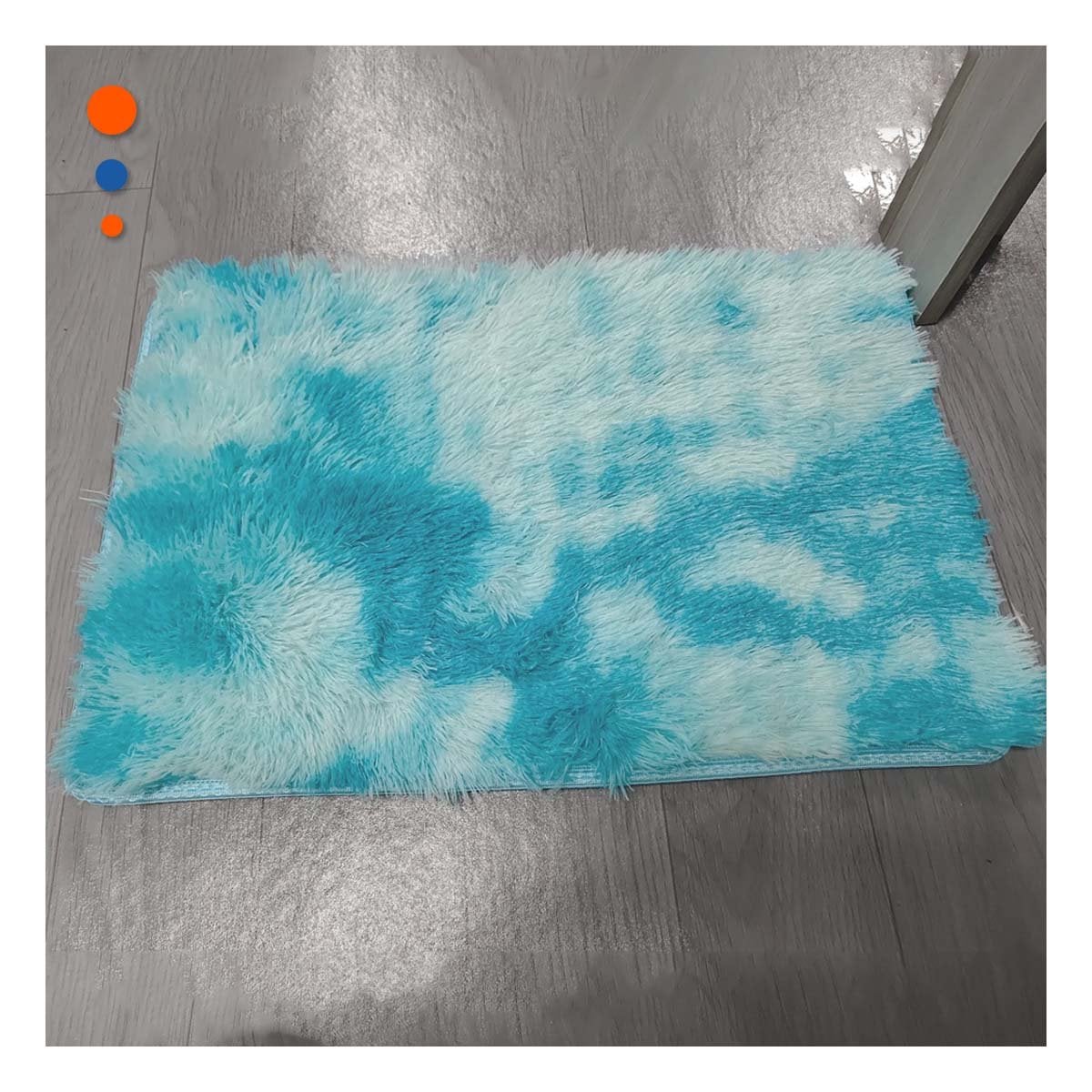 TAPETE CELESTE Y BLANCO DE PELUCHE RECTANGULAR CON DIMENSIONES 40X60CM YPAPEL REGALO - 2