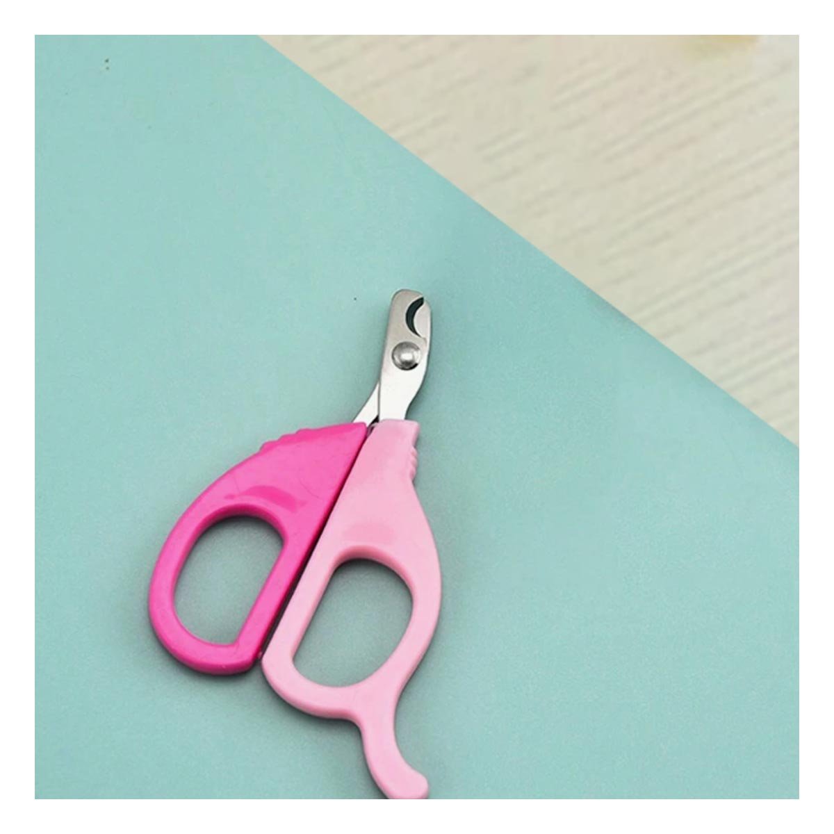 CORTA UÑA COMPACTO PARA GATOS Y CACHORROS ROSADO Y+LIGAS REGALO - 2