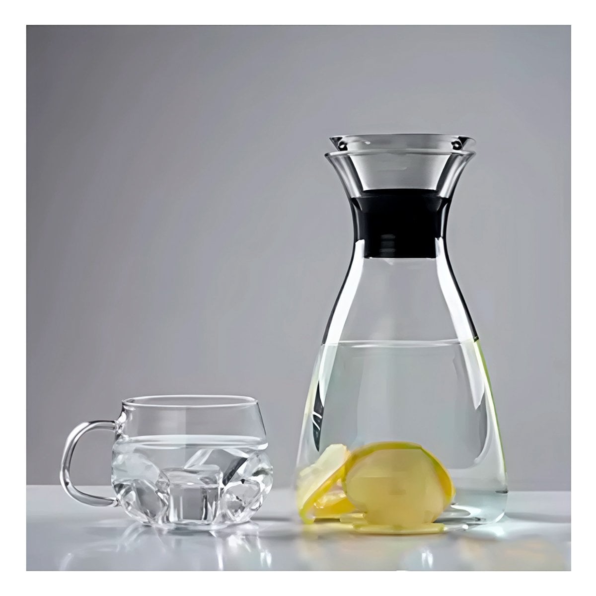 RECIPIENTE PARA AGUA Y JUGOS DIARIOS PARA ACOMPAÑAR TRANSPARENTE 1600 ML Y+PAPEL REGALO - 5