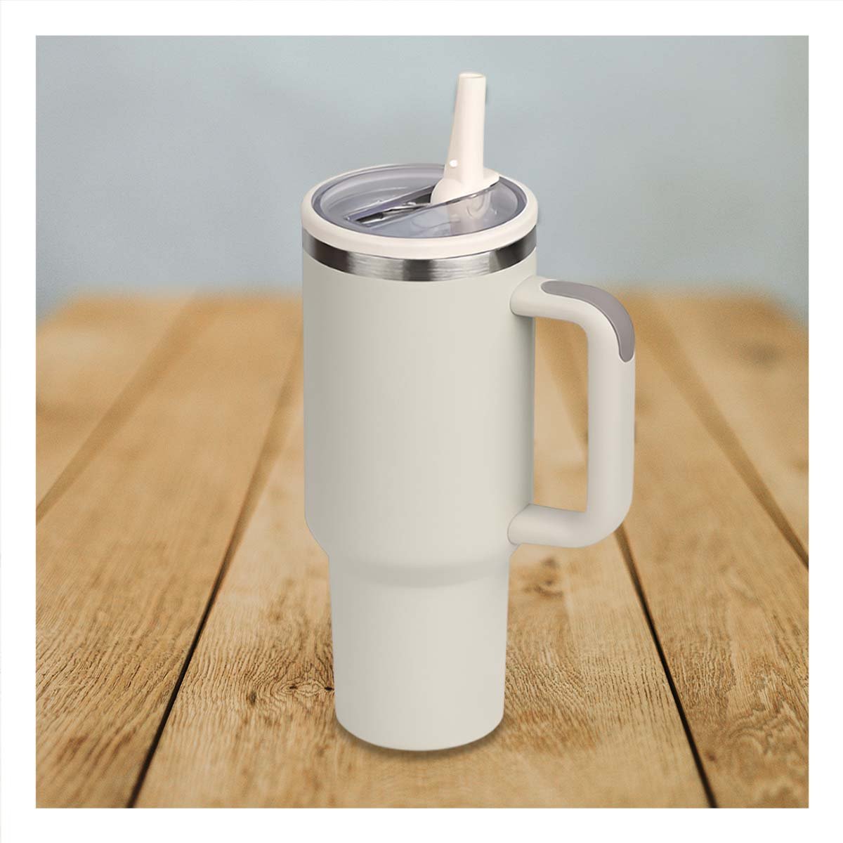 BOTELLA 1200ML EN COLOR CREMA CON PICO PRACTICO Y ASA FIRME EN ABS Y ACERO Y+POST IT - 2