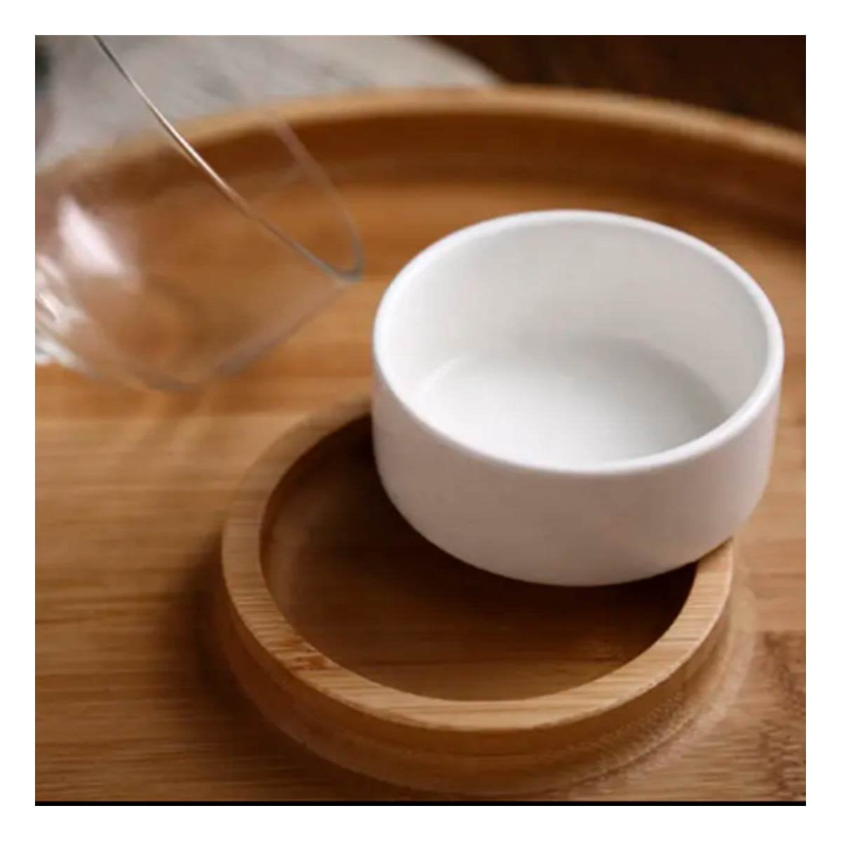 BASE REDONDA DE MADERA CON MINI CUPULA Y BOWL PARA COCINA MODERNA - 1