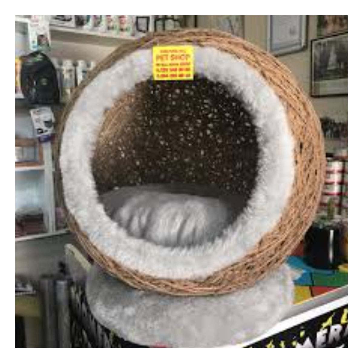 BASE SUAVE PARA GATOS CON COJIN INTERIOR MARRON CLARO EN PELUCHE BLANCO - 1