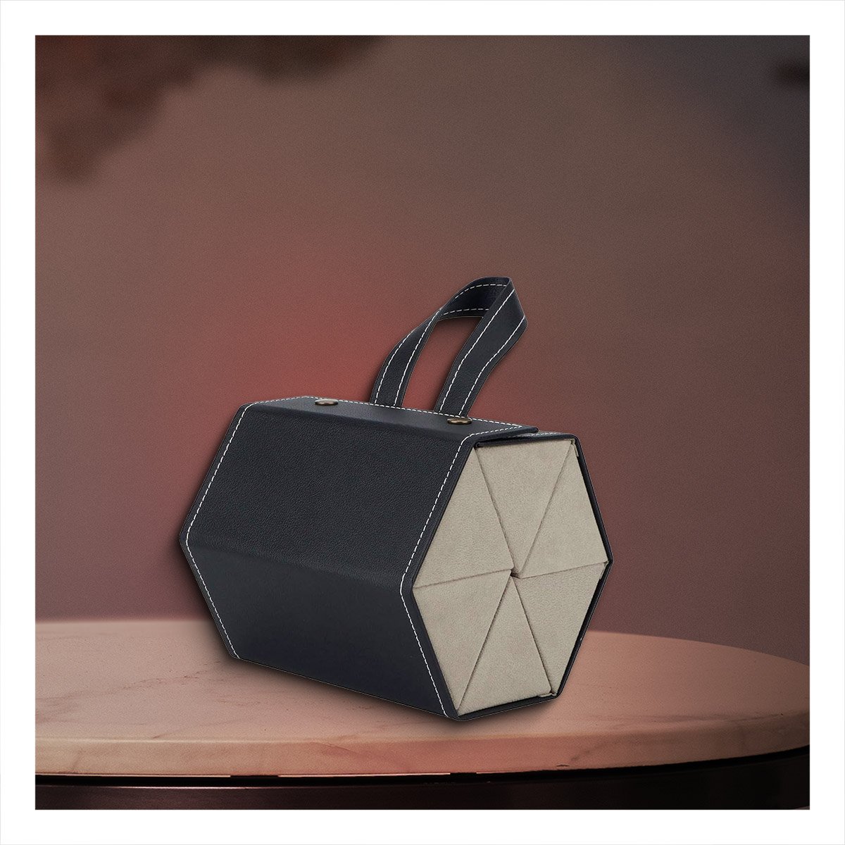CAJA COMODA DE LENTES NEGRO PENTAGONO CON INTERIOR SUAVE Y ACOLCHADO Y+PAPEL REGALO - 5