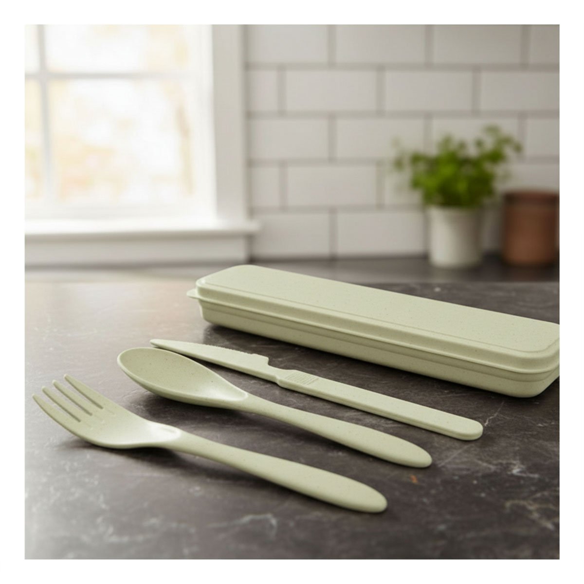 KIT DE CUBIERTOS DE VIAJE CON ESTUCHE PORTATIL RESISTENTE VERDE Y+LIGAS REGALO - 2