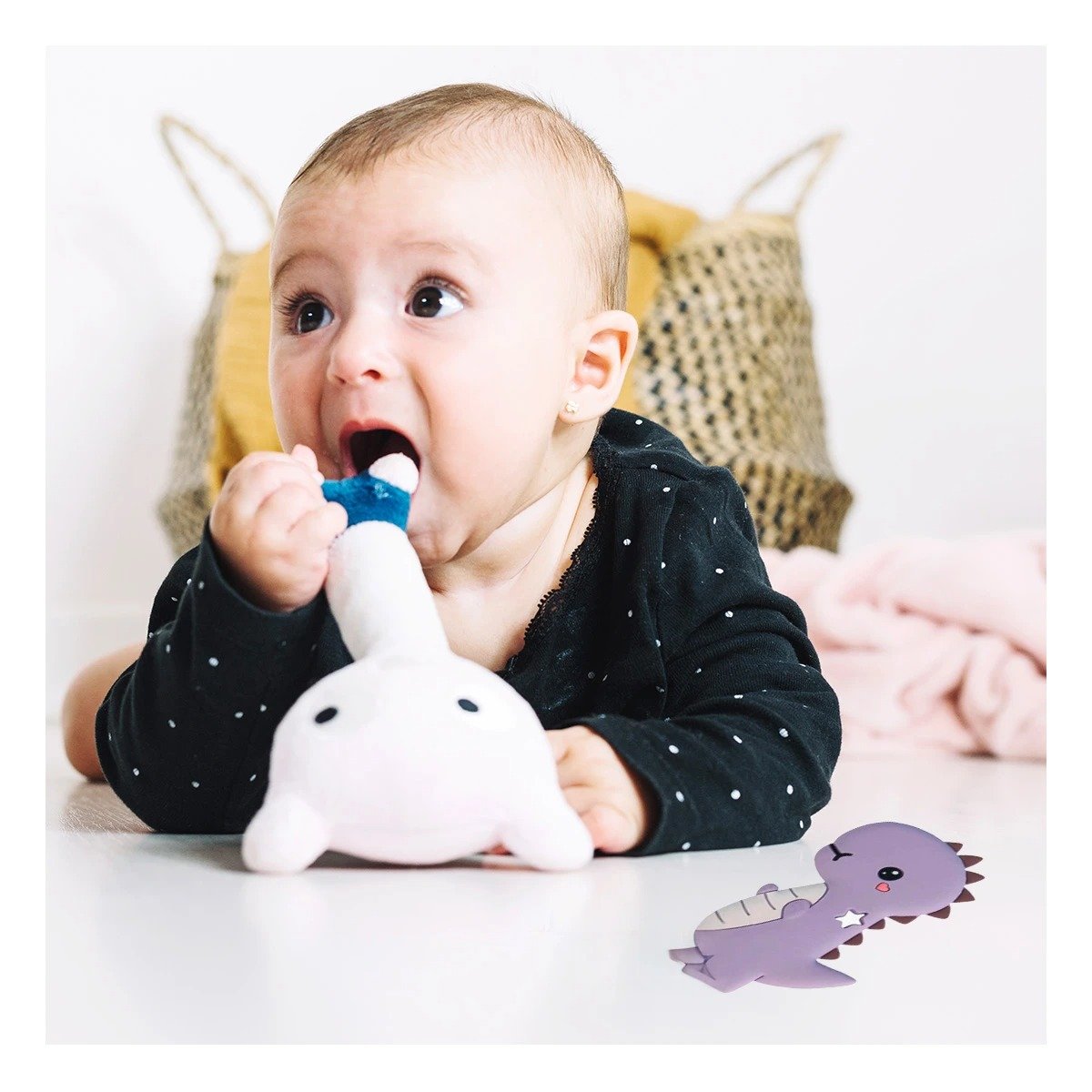 PACK6 MORDEDOR SILICONA ESTILO DINOSAURIO PARA BEBE LILA DE PRACTICO TAMANO Y+REGALO STICKER - 5
