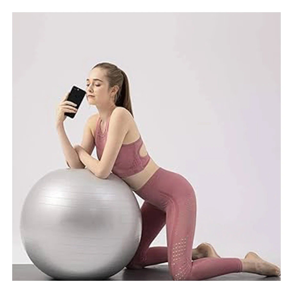 BOLA DE EJERCICIO 65CM PLOMO DURADERA PARA CORE - 2