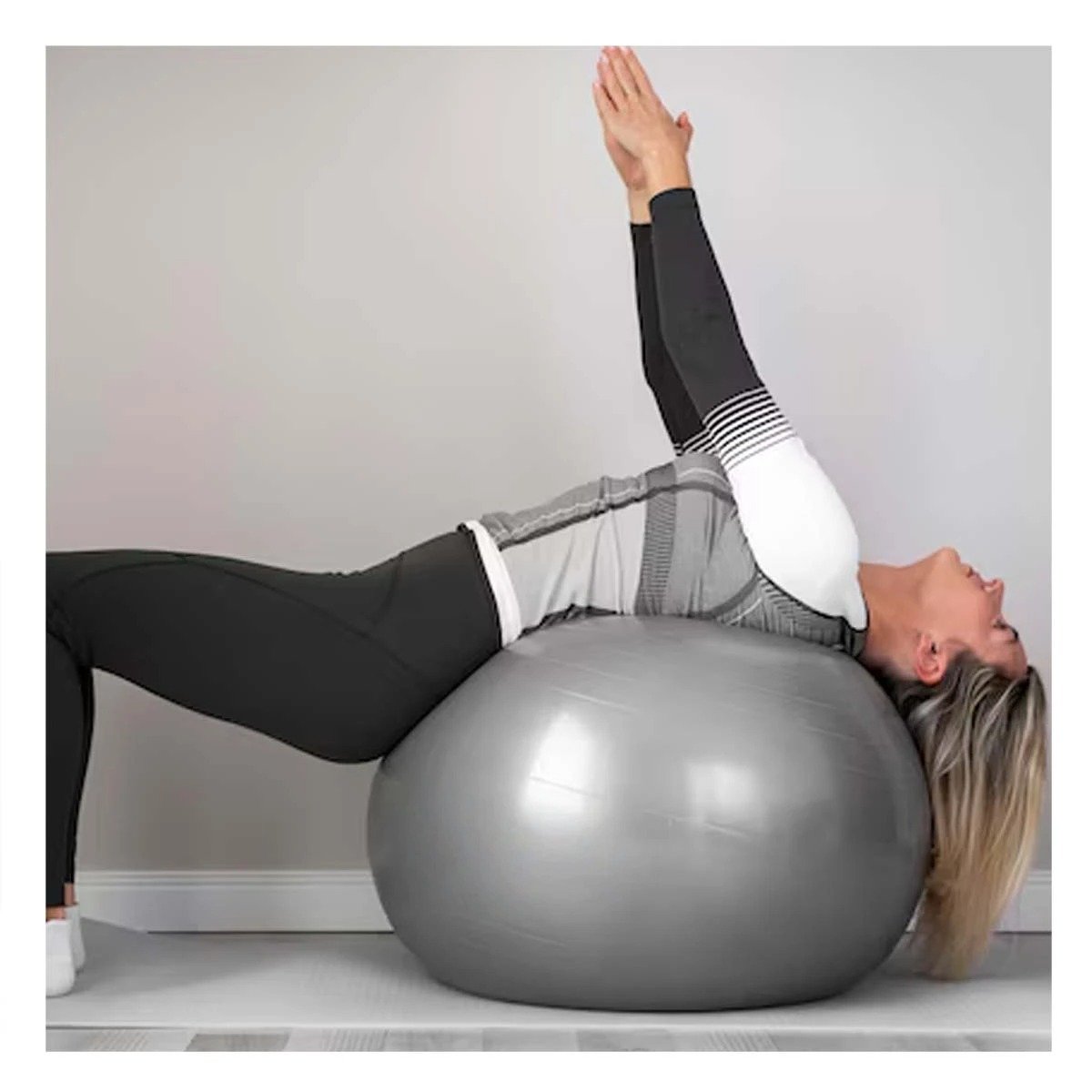 PELOTA PILATES COMODA Y RESISTENTE CON SOPORTE PARA EJERCICIOS EN HOGAR - 2