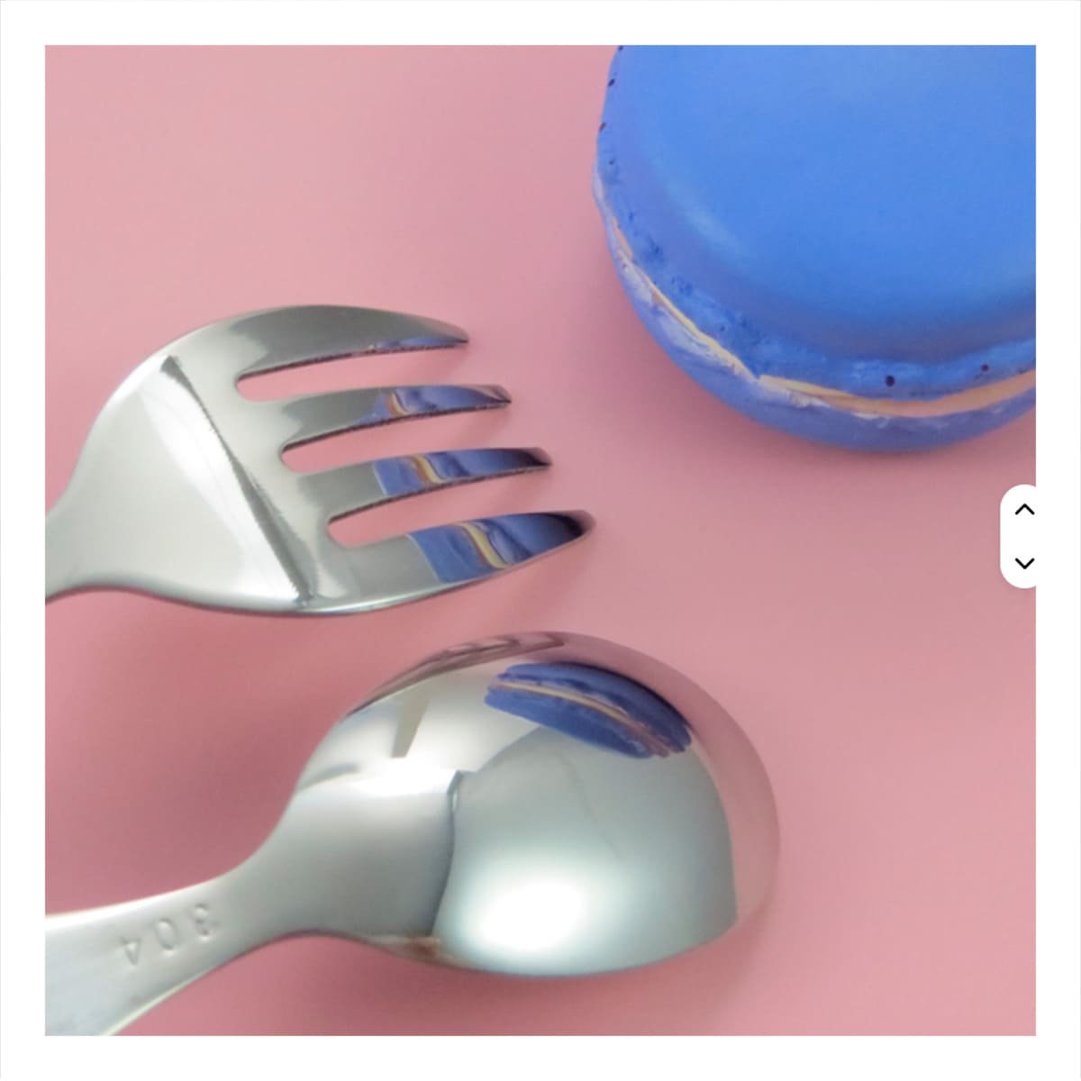 SET DE CUCHARA Y TENEDOR CHANCHO CON ESTUCHE RIGIDO VERDE Y+POST IT - 3