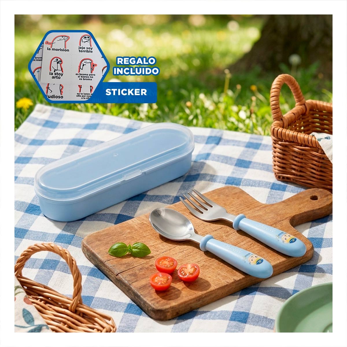 PACK ESCOLAR CHANCHO CON CUCHARA Y TENEDOR ESTUCHE COLOR CELESTE Y+REGALO STICKER - 1