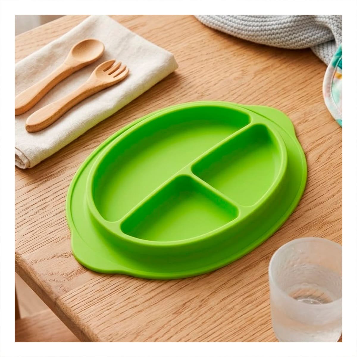 BANDEJA DE SILICONA CARITA FELIZ COLOR VERDE PARA COMIDA INFANTIL Y+LIGAS REGALO - 2