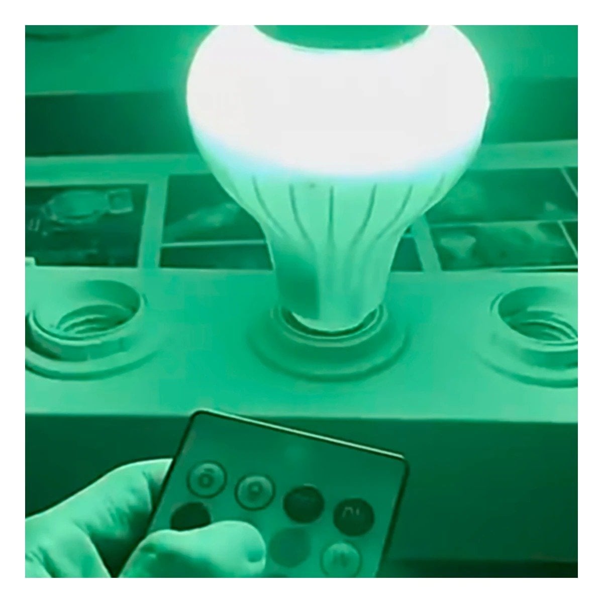 PACK12 BOMBILLA LED MUSICAL BLUETOOTH CON CONTROL REMOTO Y EFECTOS DE LUZ - 3