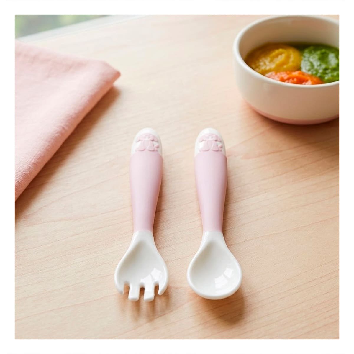 JUEGO DE ALIMENTACION INFANTIL EN COLOR ROSADO CON CUCHARA TENEDOR PERRITO Y+PAPEL REGALO - 2