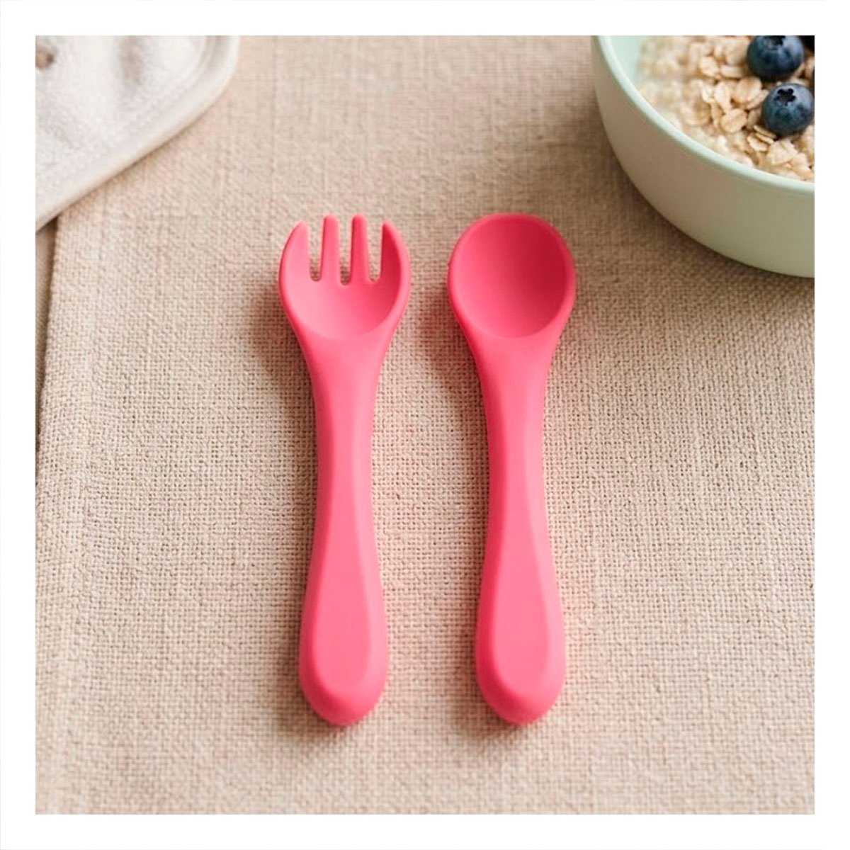 PACK4 JUEGO DE CUBIERTOS EN COLOR ROSADO EN SILICONA INFANTIL Y+REGALO STICKER - 5