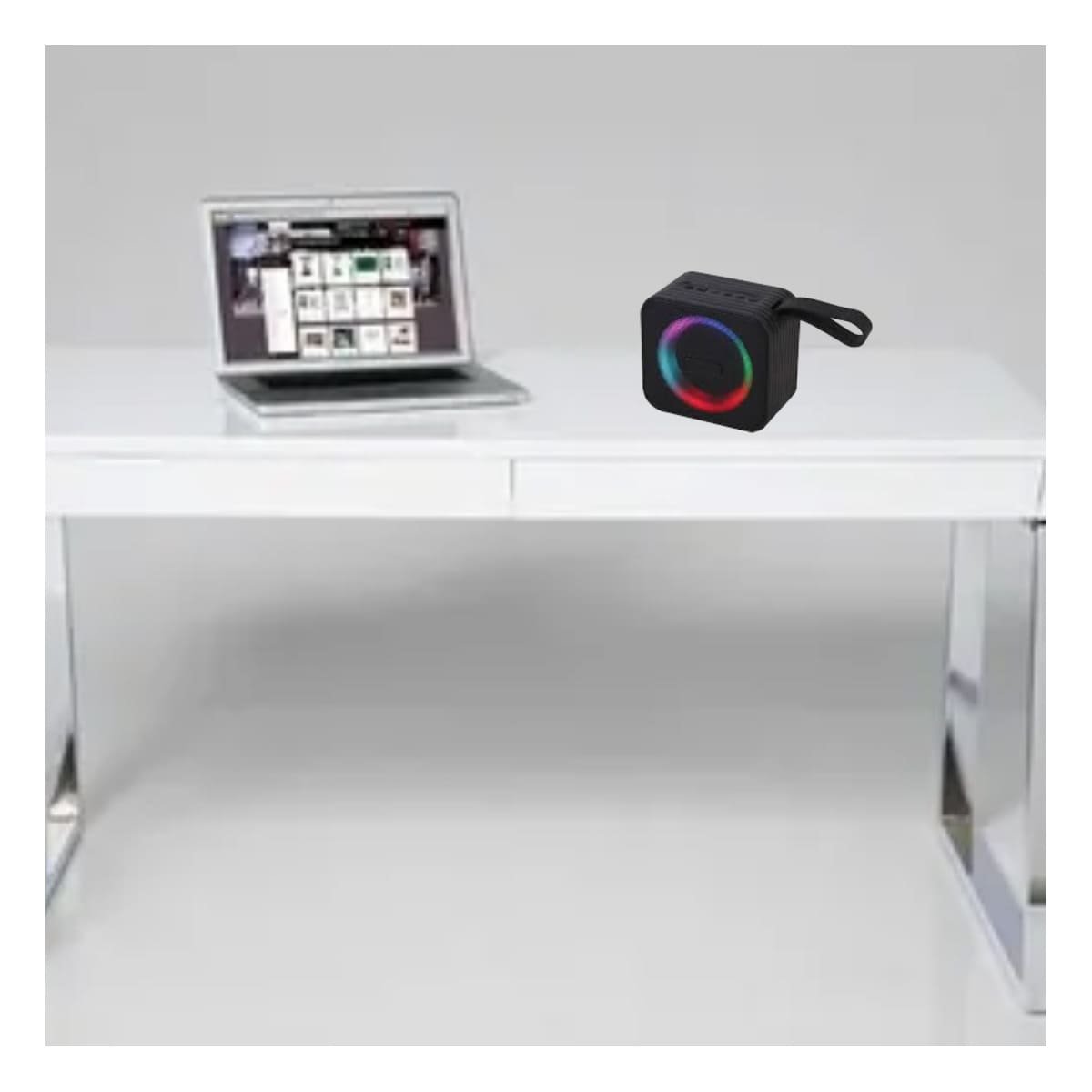 EQUIPO COMPACTO NEGRO DE PLASTICO PARA AUDIO EN CASA CON GRAN POTENCIA Y+POST IT - 4