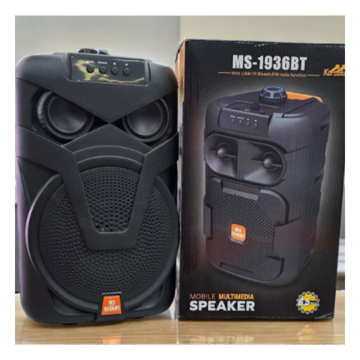 REPRODUCTOR INALAMBRICO DE PLASTICO CON ENTRADA USB PARA ESCUCHAR CANCIONES - 2