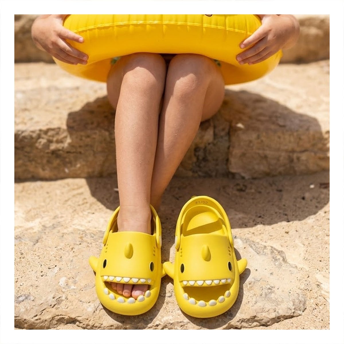 PACK2 PANTUFLA DE TIBURON PARA NINOS CON CORREA EN COLOR AMARILLO TALLA 31 MAS 32 - 3