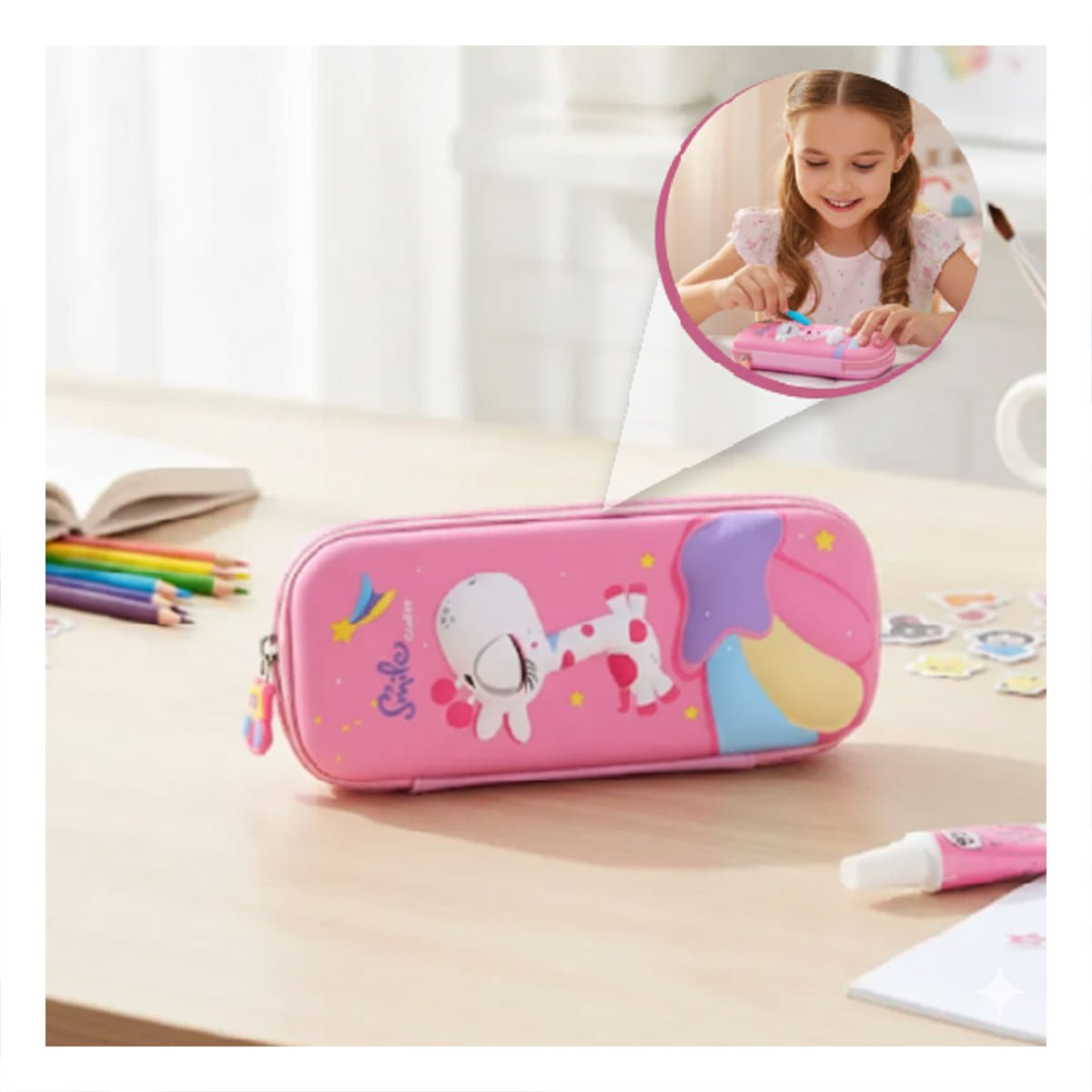 PACK6 FUNDA ESCOLAR JIRAFA ROSADO ALTO RELIEVE CON CIERRE SEGURO Y+REGALO STICKER - 3