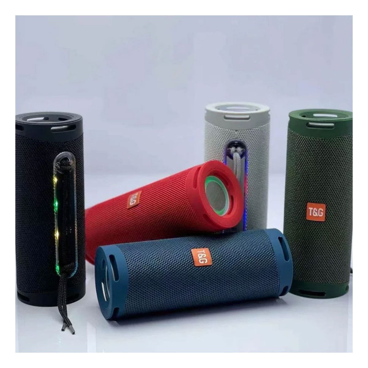BOCINA PORTATIL COLOR AZUL CON SONIDO ESTEREO Y FUNCIONAMIENTO SENCILLO Y+REGALO STICKER - 2