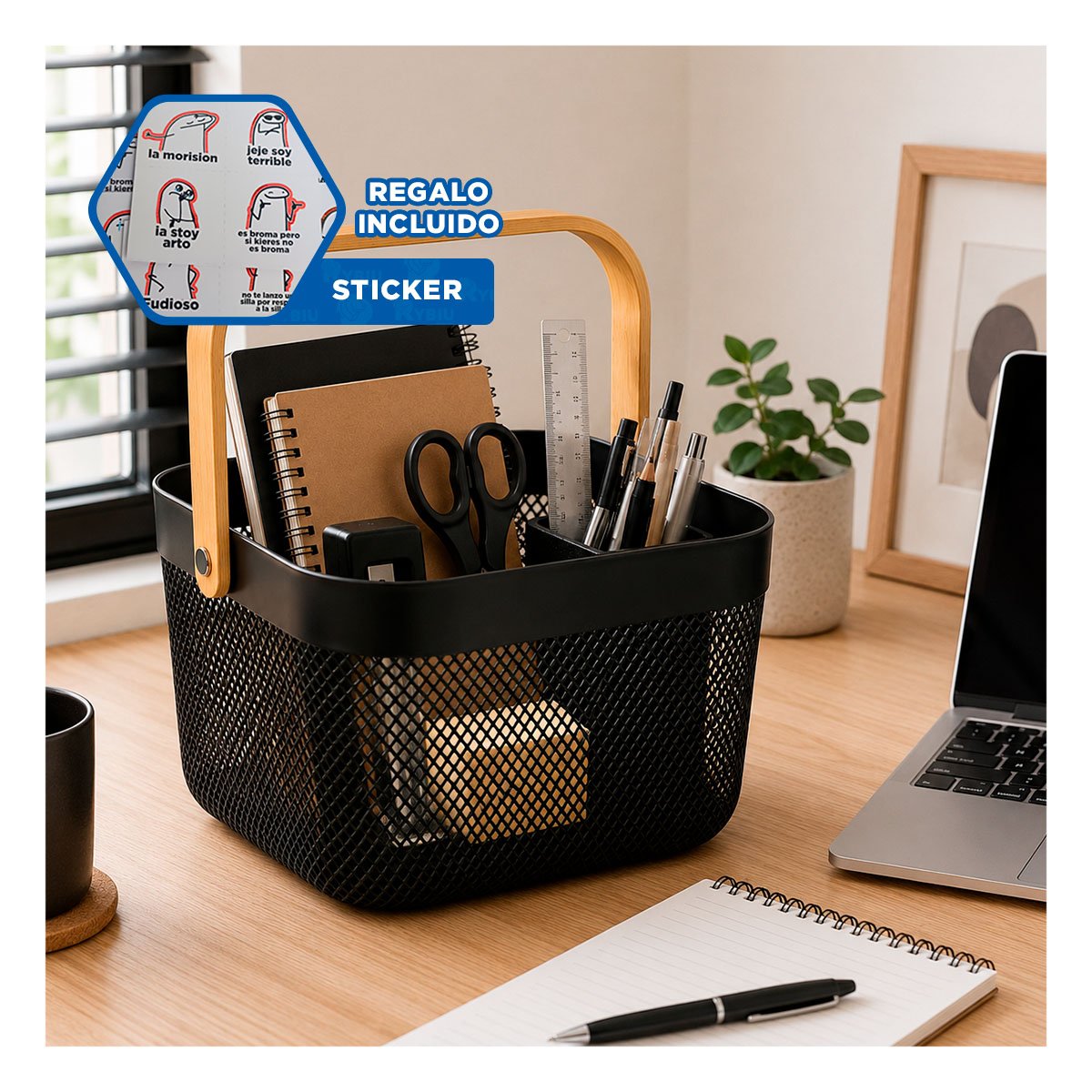 CONTENEDOR CON MALLA PLASTICO CUADRADO 20X20X14,5CM ASA DE MADERA NEGRO Y REGALO STICKER - 1