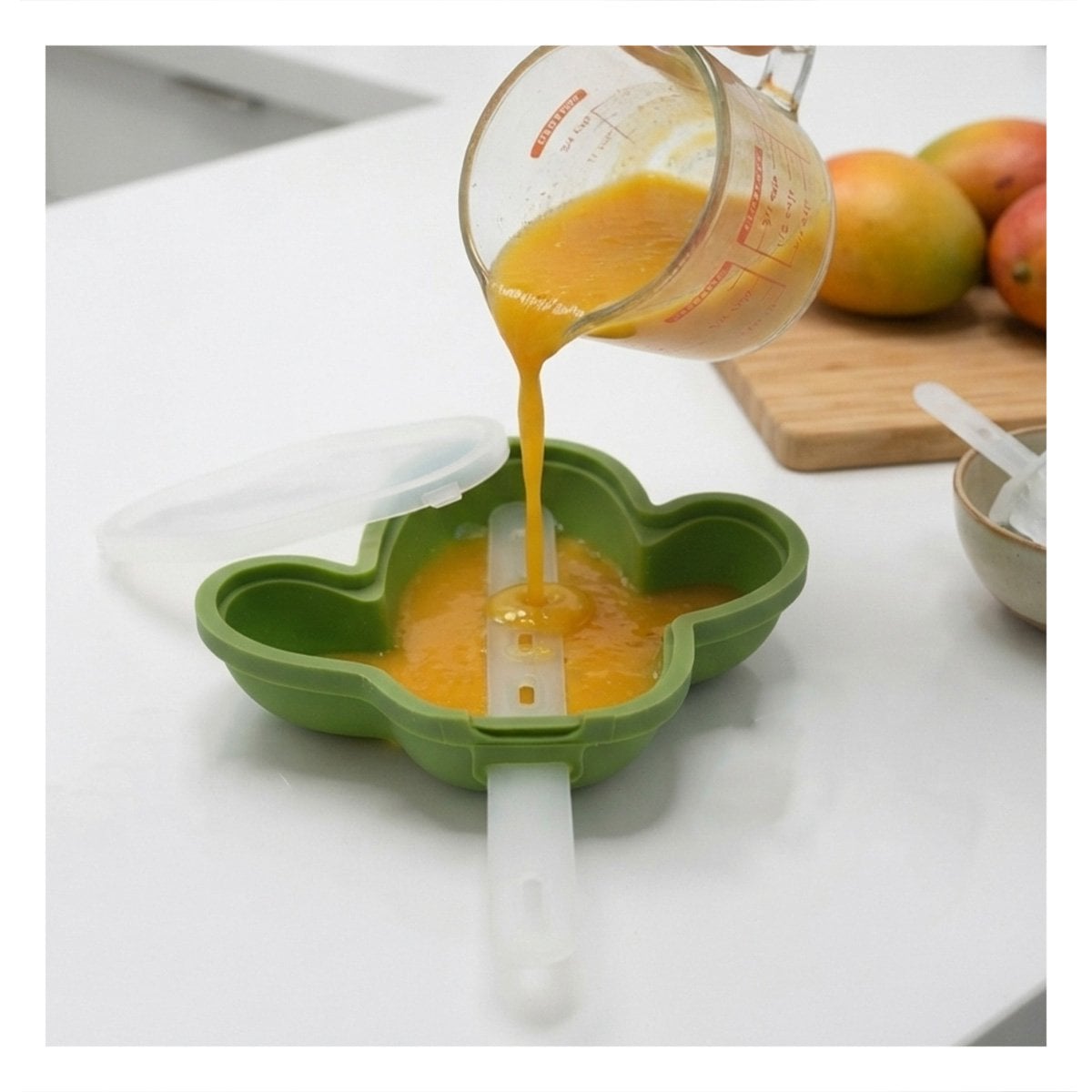 MOLDE CAPTUS VERDE PARA HELADOS CASEROS CON DISEÑO REUTILIZABLE - 1