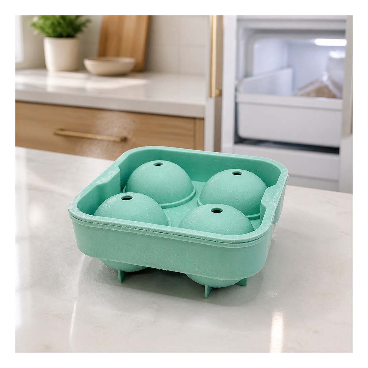 PACK4 CUBETERA PARA CREAR HIELO 4 BOLAS COLOR VERDE EN CASA 12X12X4,7CM YREGALO STICKER - 3