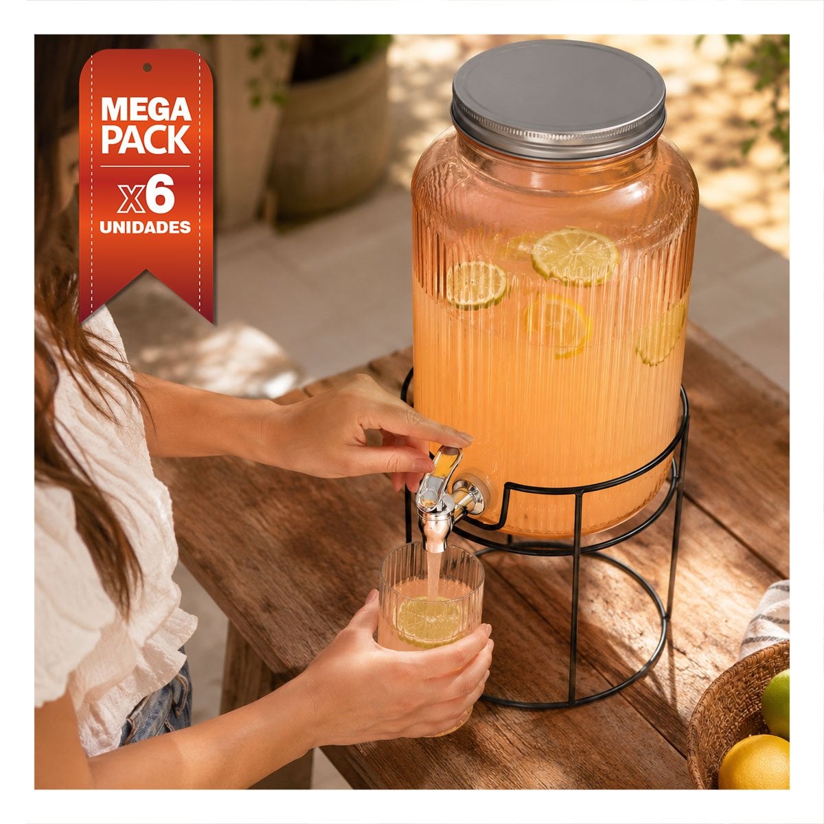 PACK6 CONTENEDOR DE JUGOS TRANSPARENTE NARANJA CON BASE CIRCULAR METALICA 8L YREGALO STICKER - 1