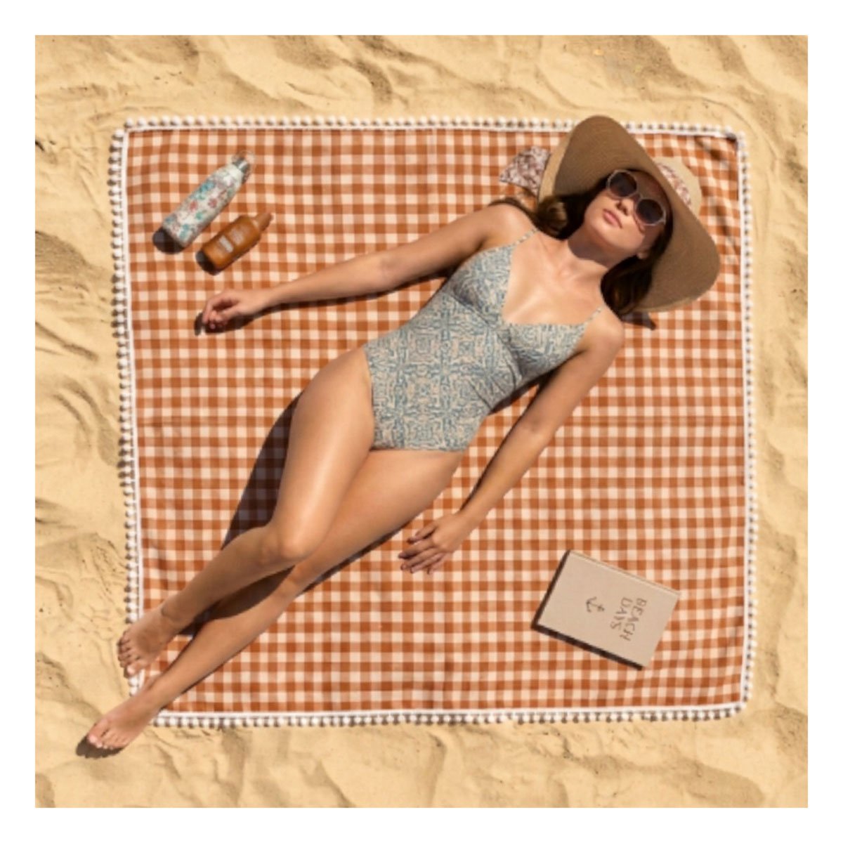 PACK4 ALFOMBRA PICNIC CON BORDE DE MINI POMPONES PARA BUEN RATO BEIGE Y BLANCO YPAPEL REGALO - 2