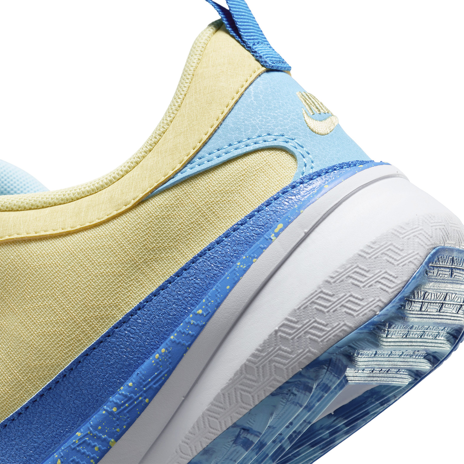 ZAPATILLAS NIKE FREAK 5 GS BASKETBALL UNISEX - 8