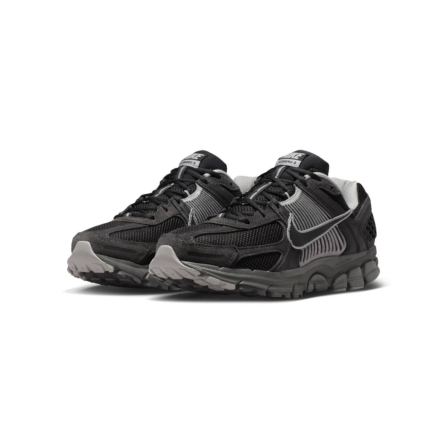 ZAPATILLAS NIKE NIKE ZOOM VOMERO 5 SDE URBANO UNISEX - 2