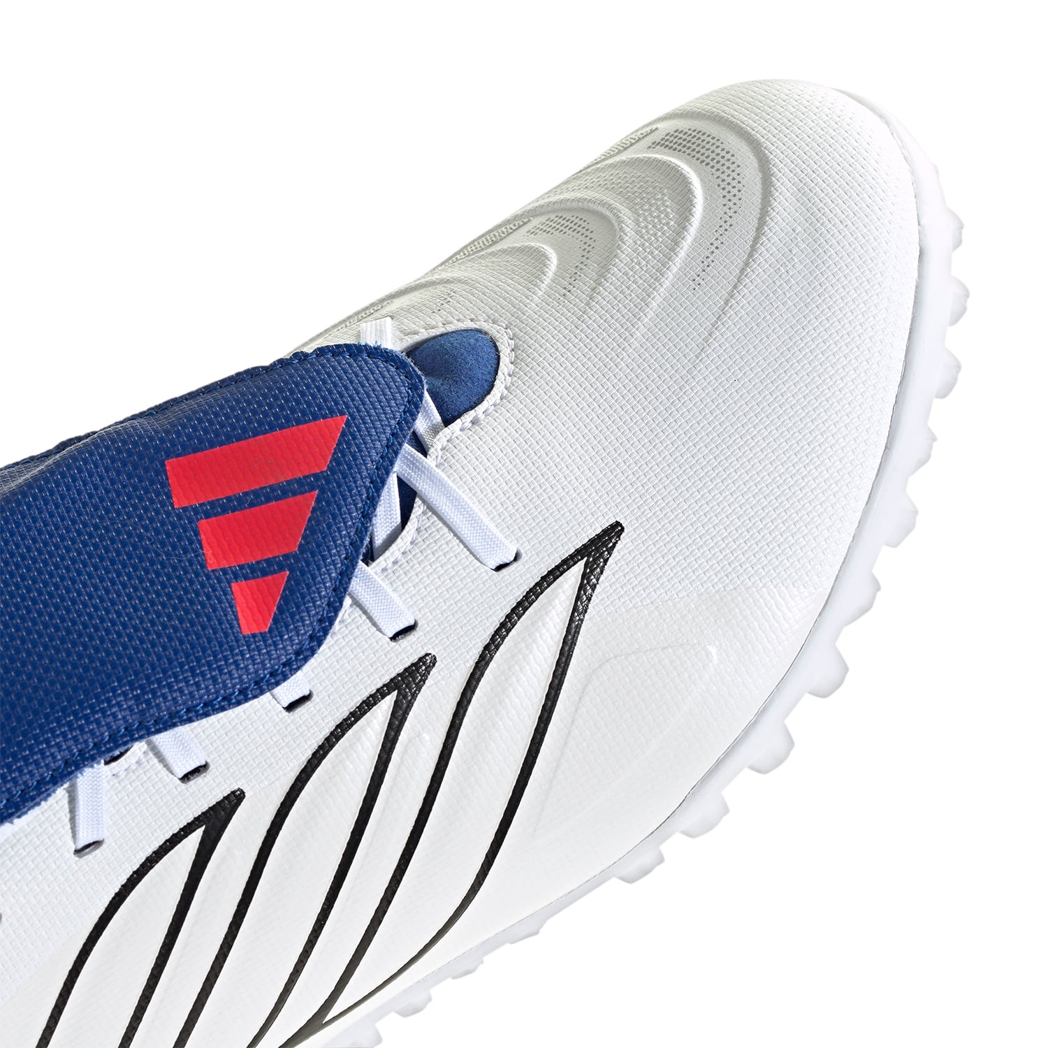 ZAPATILLAS ADIDAS PREDATOR CLUB FT TF FOOTBALL UNISEX - 7