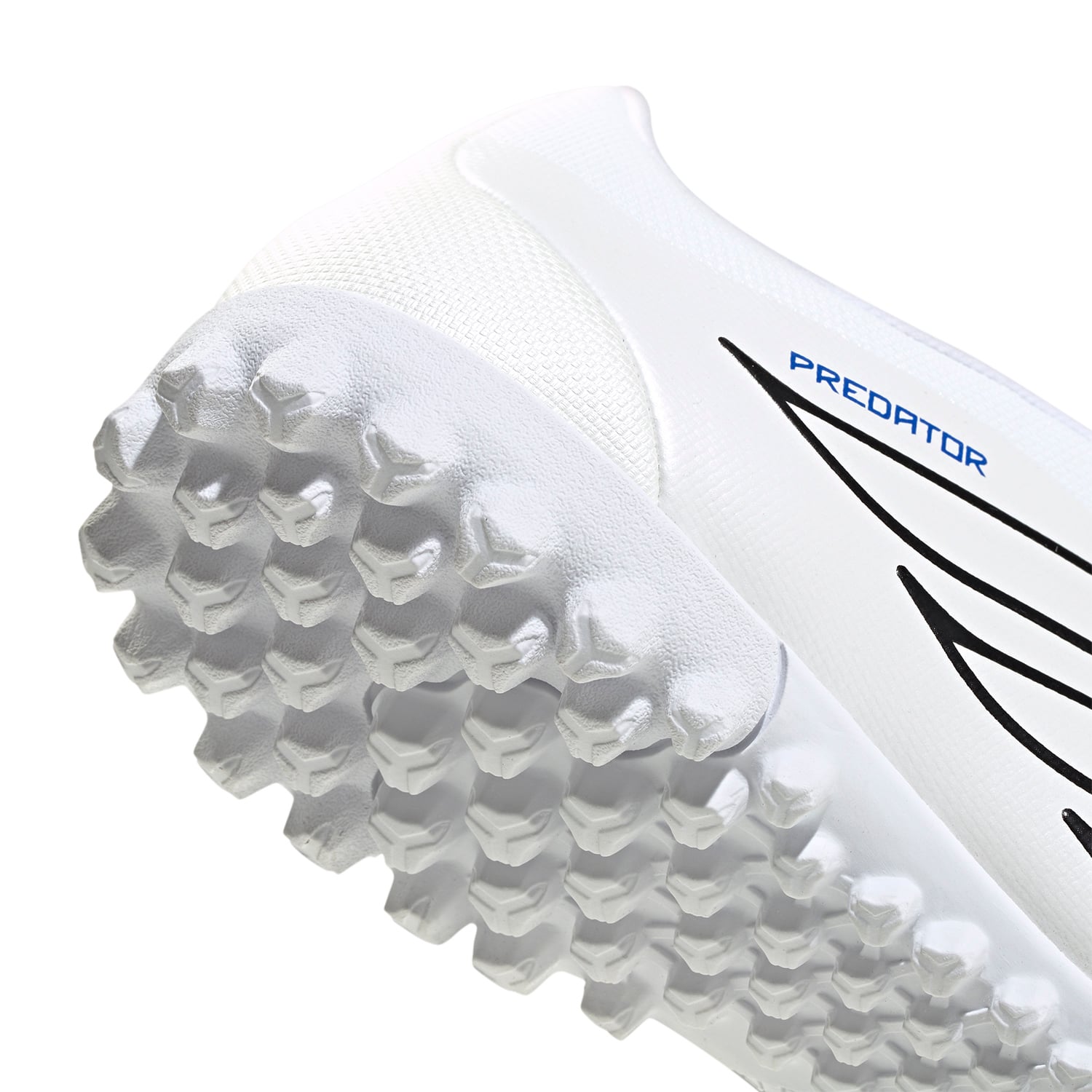 ZAPATILLAS ADIDAS PREDATOR CLUB FT TF FOOTBALL UNISEX - 8