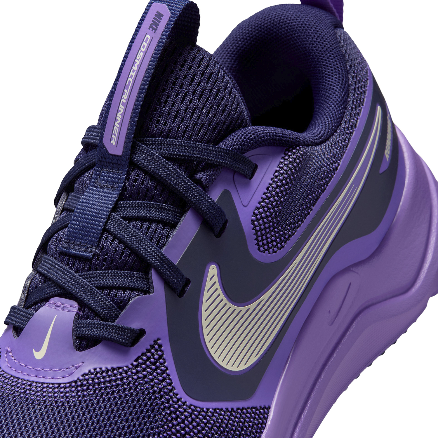 ZAPATILLAS NIKE COSMIC RU RUNNING UNISEX - 7