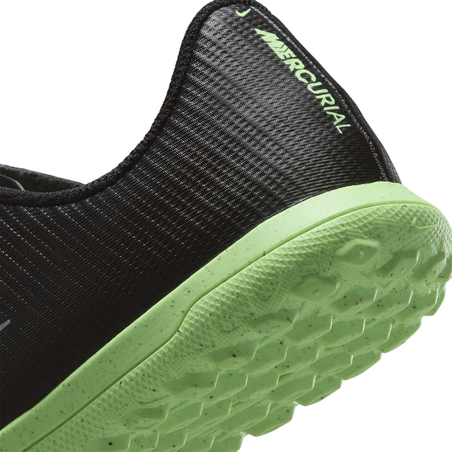 ZAPATILLAS NIKE JR VAPOR 17 CLUB TF FOOTBALL UNISEX - 8