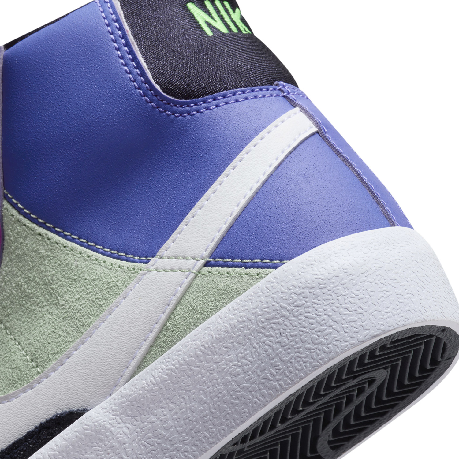ZAPATILLAS NIKE BLAZER MID 77 BASKETBALL HOMBRE - 8