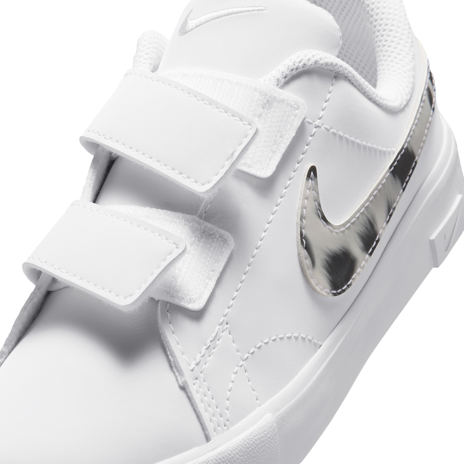 ZAPATILLAS NIKE TENNIS ESSENTIAL CHW P BP URBANO UNISEX KIDS - 6