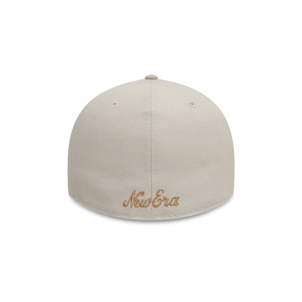GORRA 9FIFTY NEW ERA BRANDED NE METAL BADGE BEIGE - 4