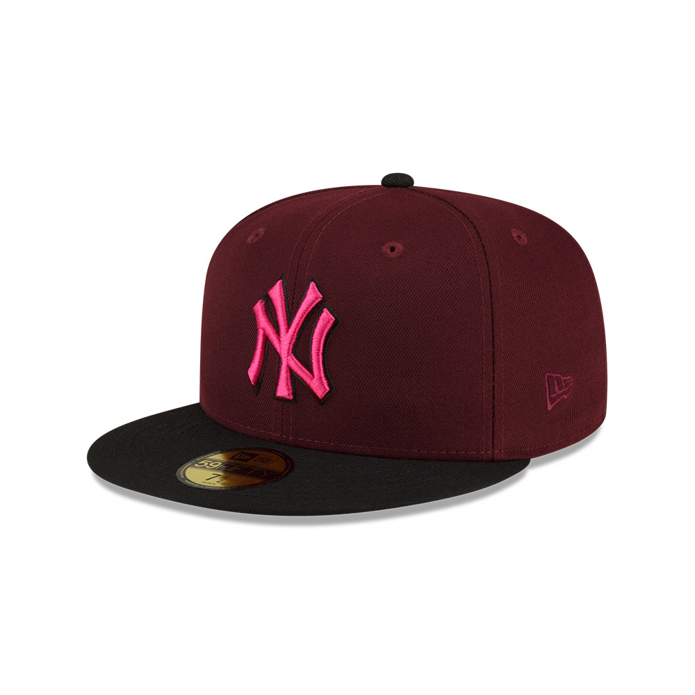 GORRA 59FIFTY MLB NEW YORK YANKEES DARK PROPERTIES MORADO - 1