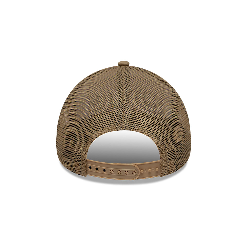 GORRA 9FORTY NEW ERA PATCH TRUCKER BEIGE - 5